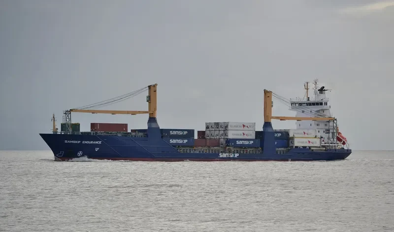 SAMSKIP ENDURANCE Container Ship IMO 9264726 photo 2