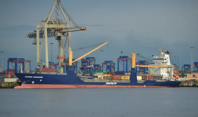 SAMSKIP ENDURANCE Container Ship IMO 9264726 photo 7