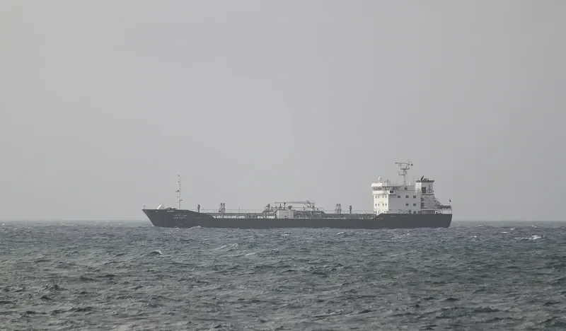 AIN ZEFT Tanker IMO 9265380 photo 8