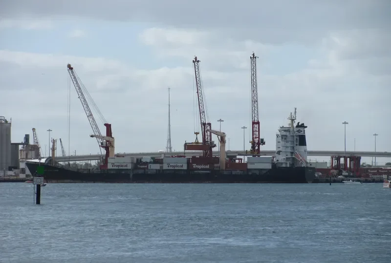 CMA CGM JAKARTA Container Ship IMO 9265574 photo 4