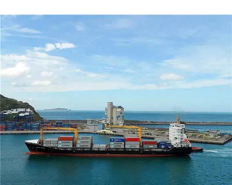 CMA CGM AGADIR Container Ship IMO 9265586 photo 3