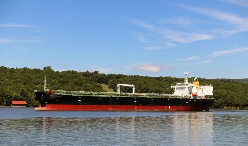 BITU EXPRESS Tanker IMO 9265689 photo 7