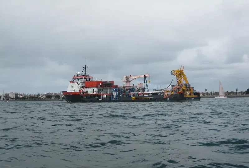 HOS DOMINATOR Offshore Vessel IMO 9265811 photo 10