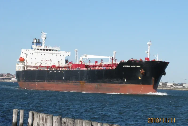 JOHNNY TRAVELLER Tanker IMO 9265861 photo 10