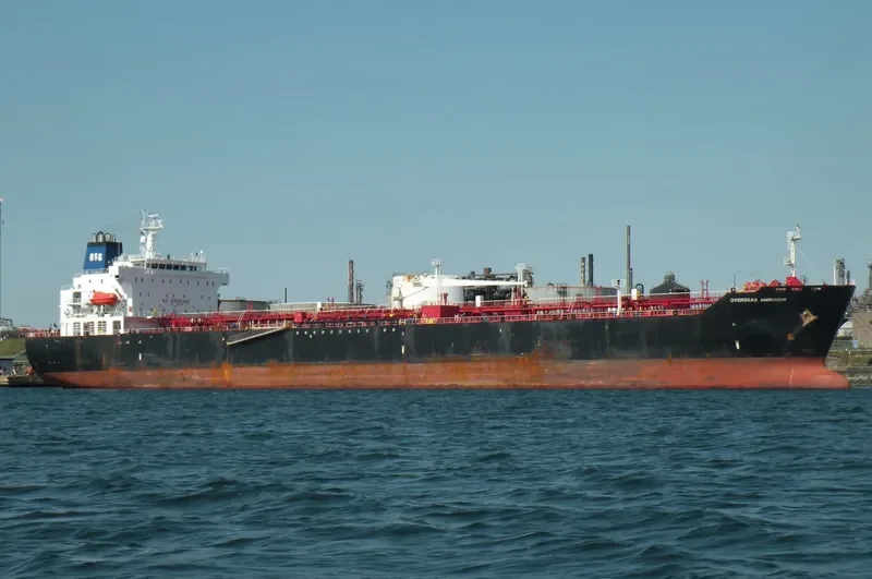 JOHNNY TRADER Tanker IMO 9265885 photo 9