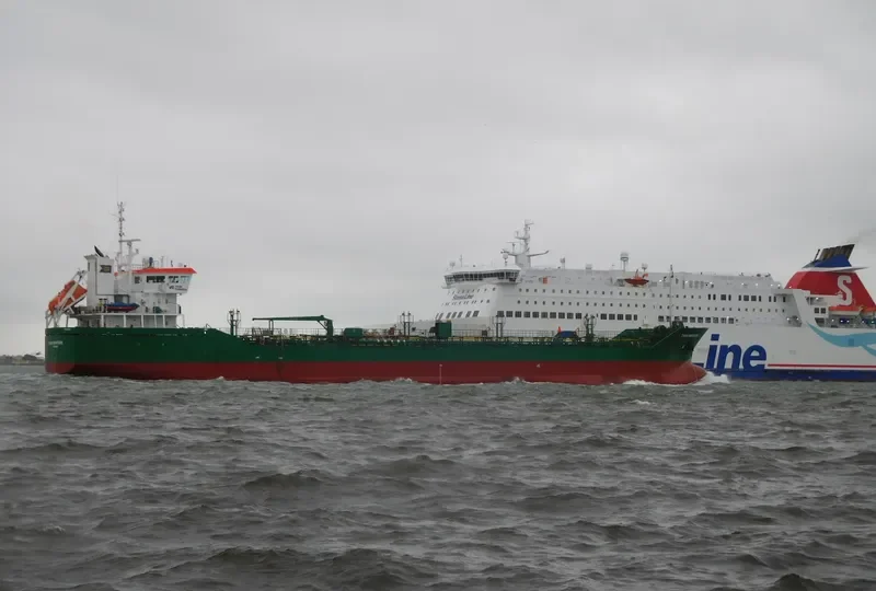 THUN GRATITUDE Tanker IMO 9266413 photo 3