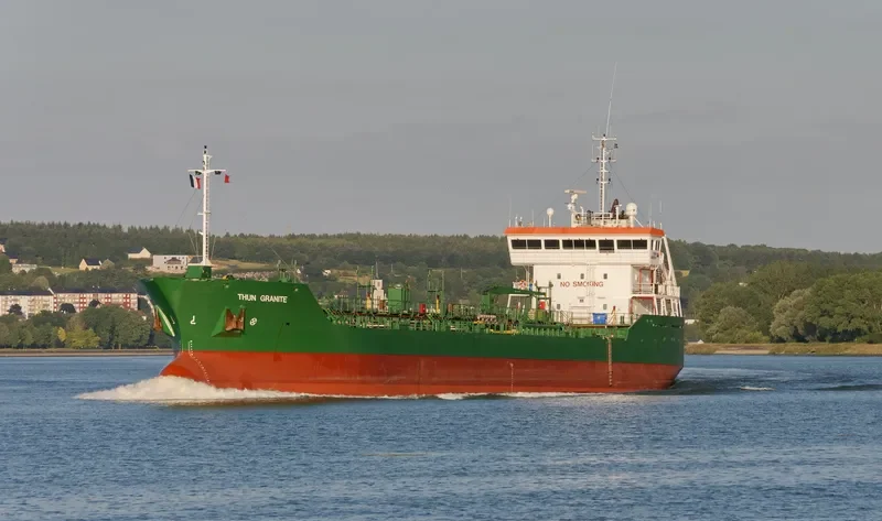 THUN GRANITE Tanker IMO 9266425 photo 4