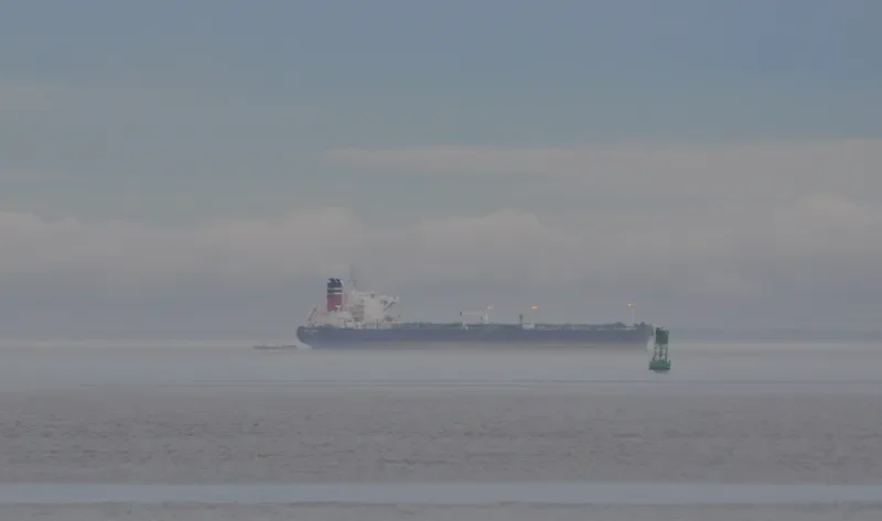SEA HOLLY Tanker IMO 9266865 photo 10