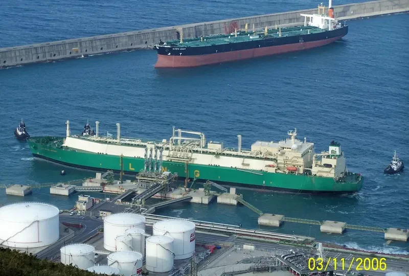 LNG RIVER ORASHI General Cargo IMO 9266982 photo 10