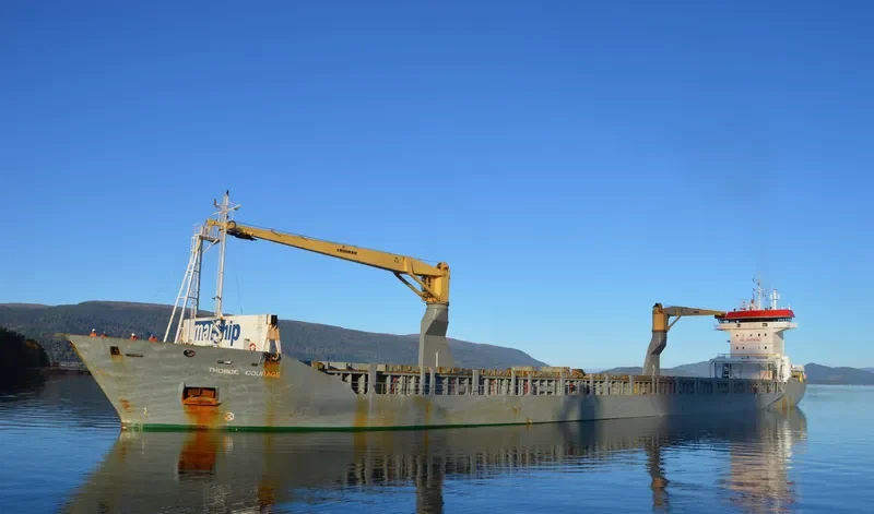 BBC COURAGE General Cargo IMO 9267285 photo 8