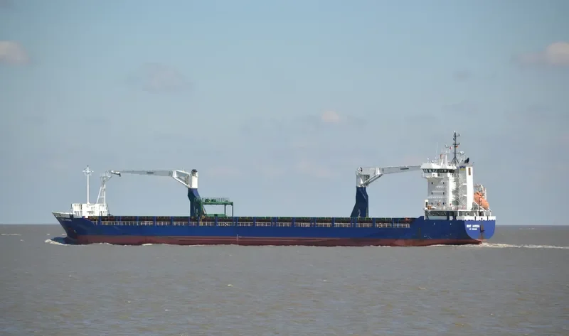 BERING Container Ship IMO 9267297 photo 5