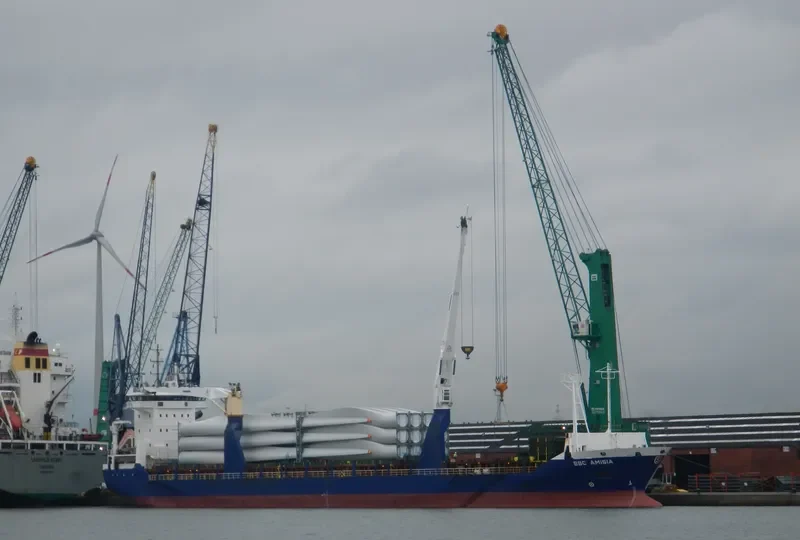 BERING Container Ship IMO 9267297 photo 7