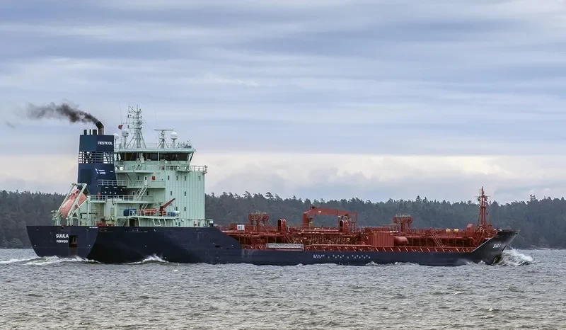 SUULA Tanker IMO 9267560 photo 9