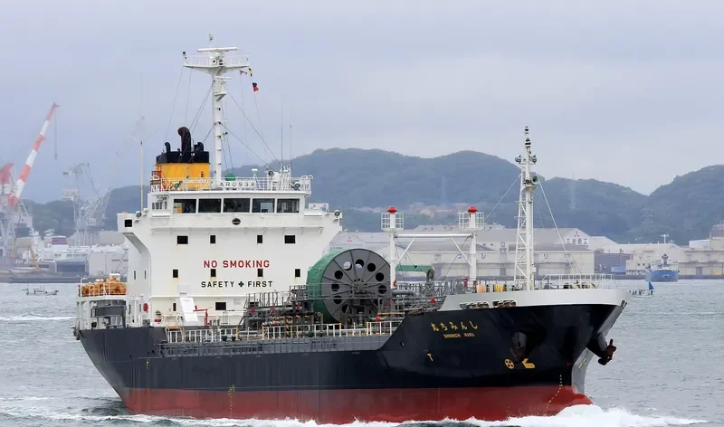 SHINMICHI MARU Tanker IMO 9267730 photo 4