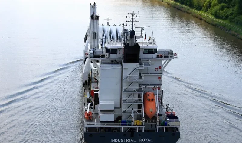 INDUSTRIAL ROYAL General Cargo IMO 9267754 photo 5