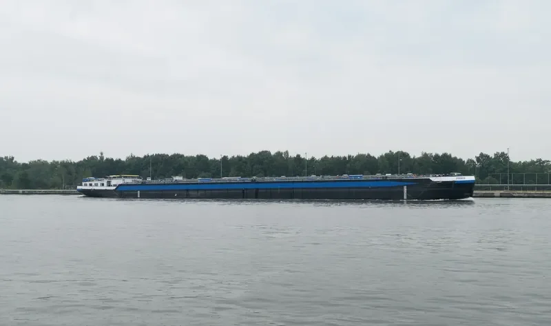 PAMIR Tanker IMO 9267883 photo 2