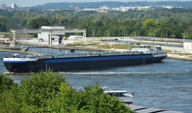 PAMIR Tanker IMO 9267883 photo 3