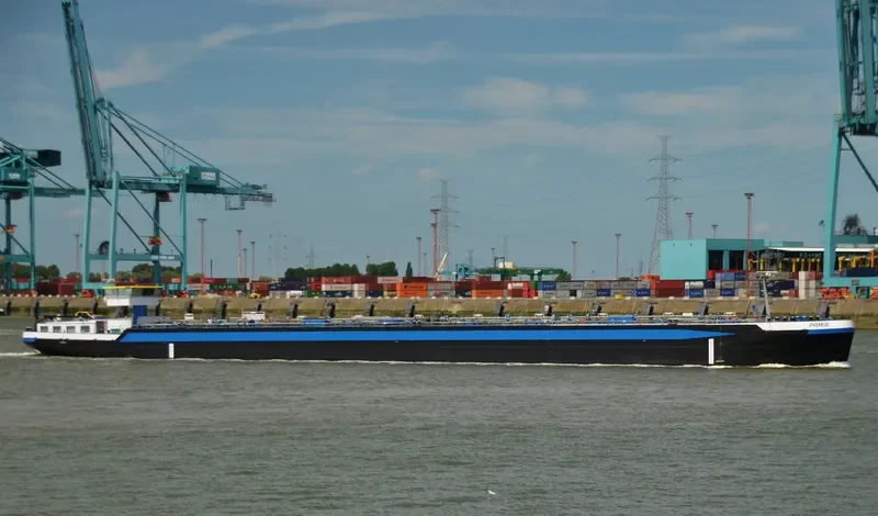 PAMIR Tanker IMO 9267883 photo 6