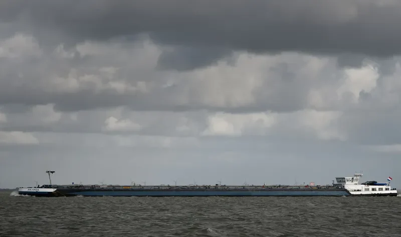 JOLANDA Tanker IMO 9267895