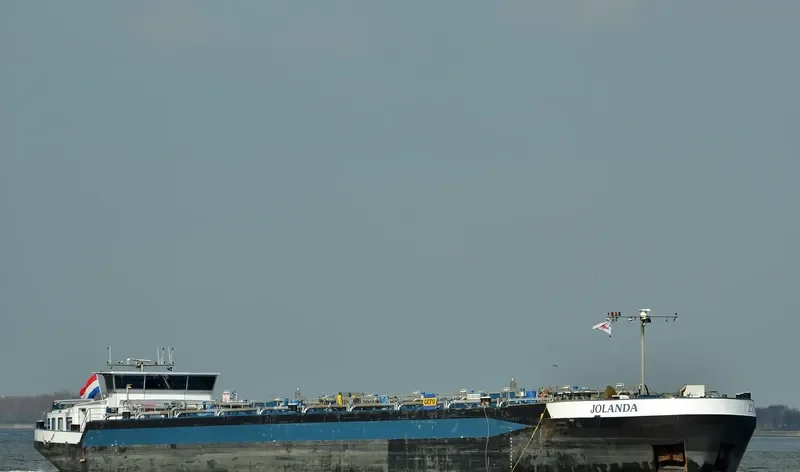 JOLANDA Tanker IMO 9267895 photo 3