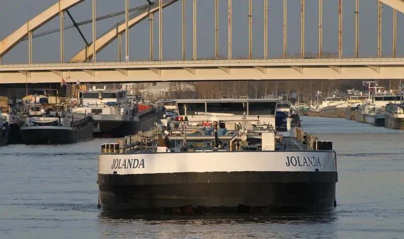 JOLANDA Tanker IMO 9267895 photo 6