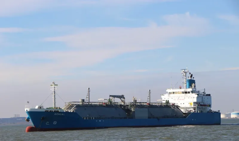 GAS ZEUS General Cargo IMO 9267962 photo 2