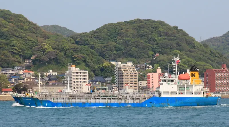 SKY PHOENIX Tanker IMO 9267986 photo 5