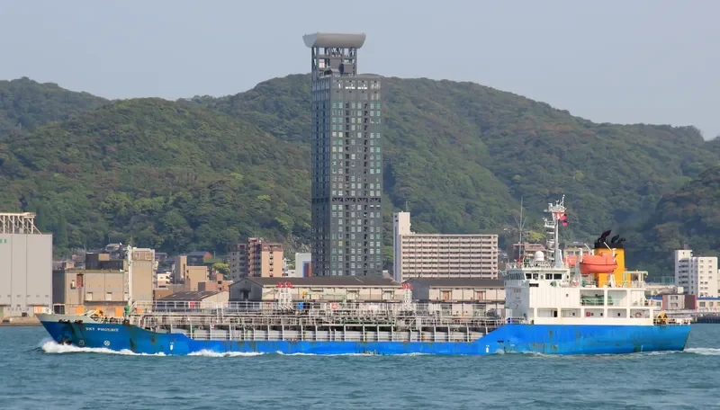 SKY PHOENIX Tanker IMO 9267986 photo 6