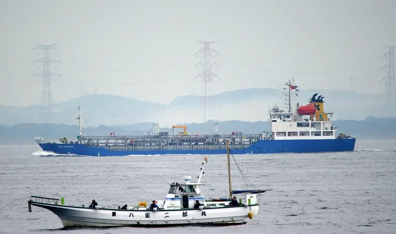 SKY PHOENIX Tanker IMO 9267986 photo 7