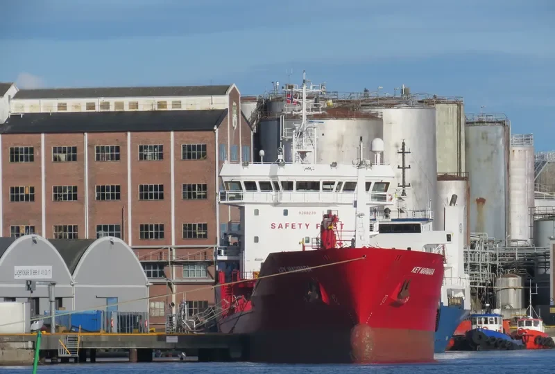 KEY MARMARA Tanker IMO 9268239 photo 5