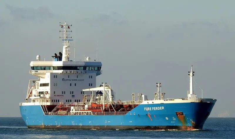 FURE FERDER Tanker IMO 9268423 photo 5