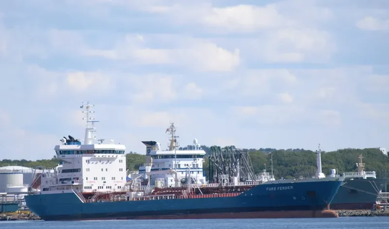 FURE FERDER Tanker IMO 9268423 photo 9