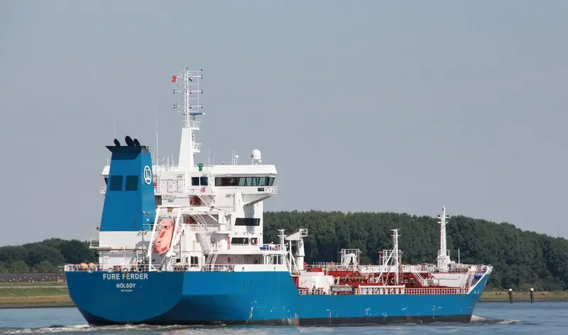 FURE FERDER Tanker IMO 9268423 photo 10