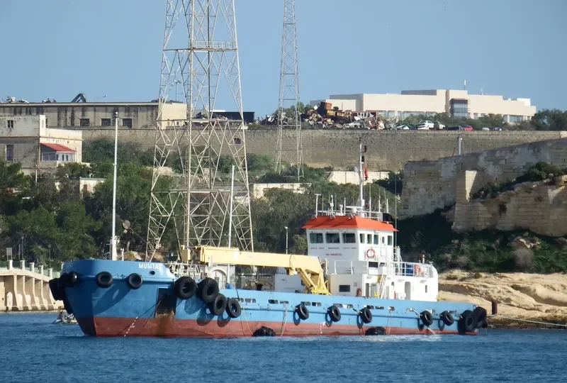 MUMTAZ Tanker IMO 9268514 photo 3