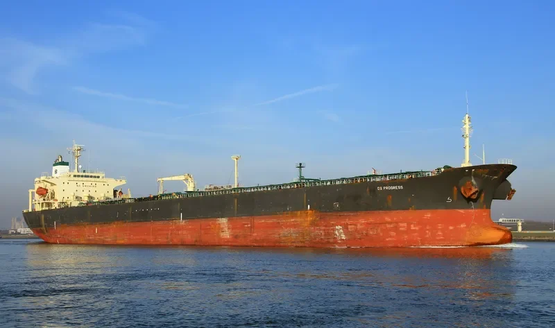 DS PROGRESS Tanker IMO 9268904 photo 2