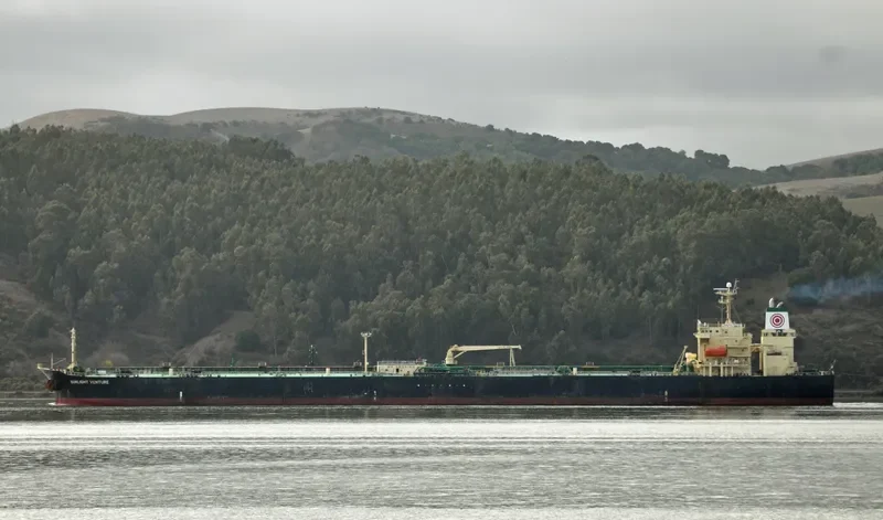 DS PROGRESS Tanker IMO 9268904 photo 8