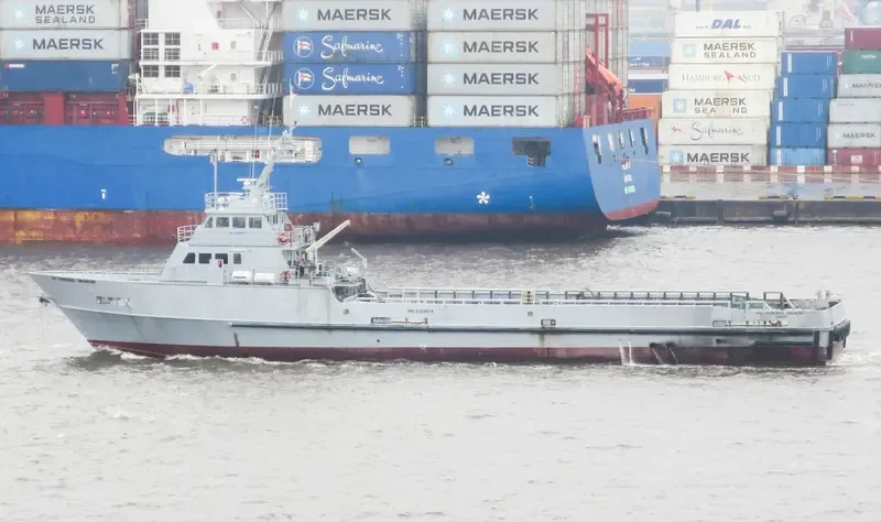 URSULA TIDE Offshore Vessel IMO 9269879 photo 2
