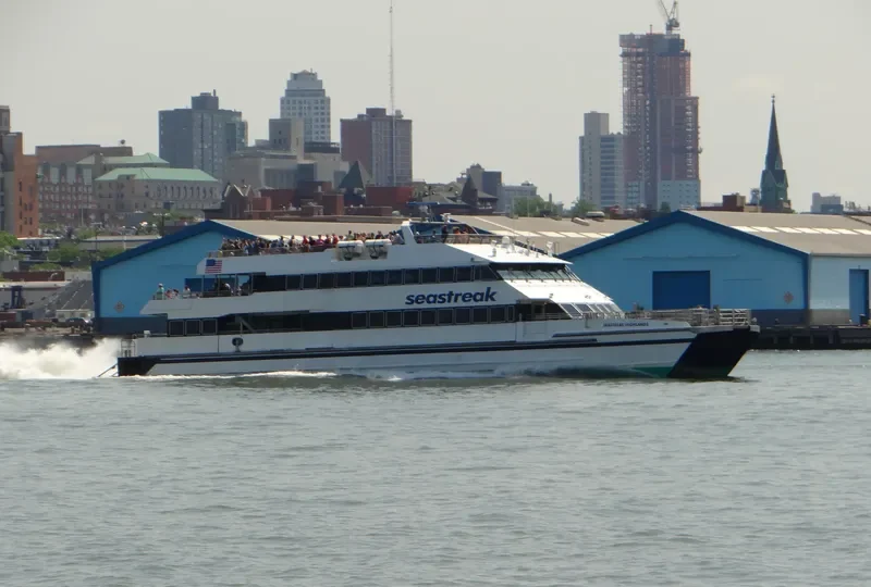 SEASTREAK HIGHLANDS Passenger Ship IMO 9270270 photo 7
