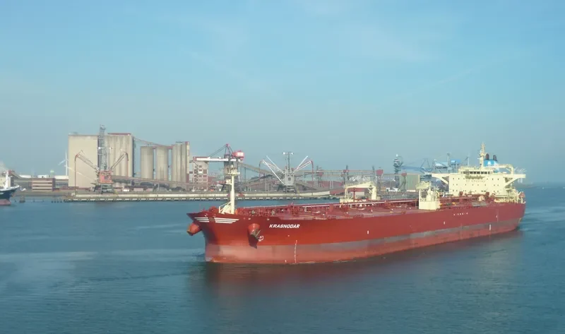 KRASNODAR Tanker IMO 9270517 photo 2