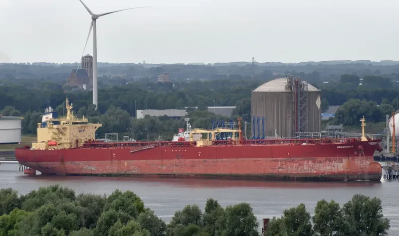 KRASNODAR Tanker IMO 9270517 photo 3