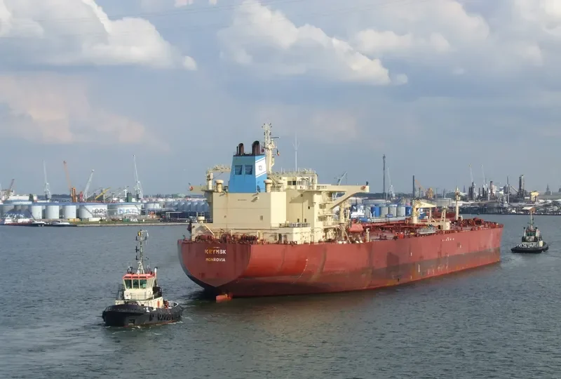 KRYMSK Tanker IMO 9270529 photo 10