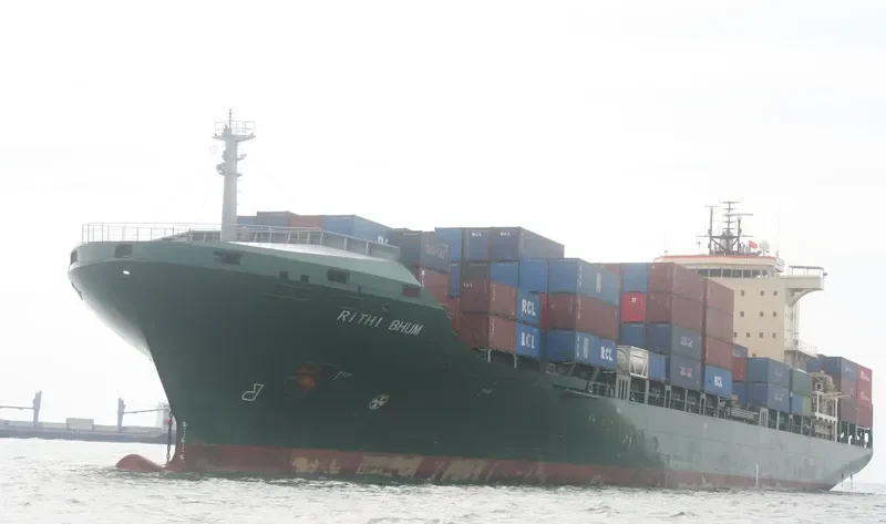 ONYX 1 Container Ship IMO 9270804 photo 7