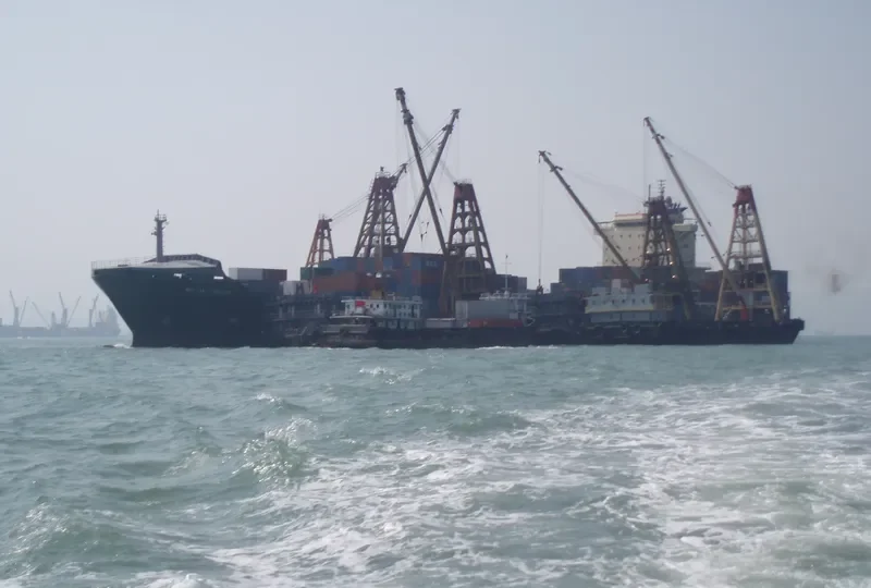 ONYX 1 Container Ship IMO 9270804 photo 9