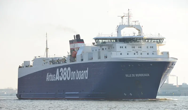 VILLE DE BORDEAUX Ro-Ro IMO 9270842