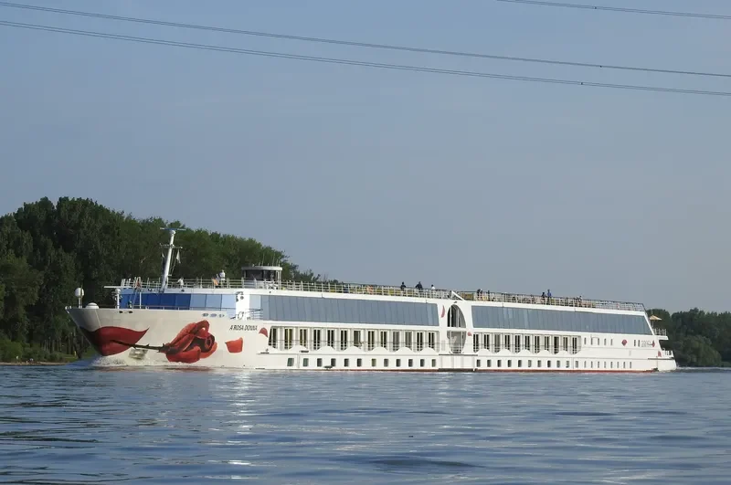 A ROSA DONNA Passenger Ship IMO 9271470 photo 4