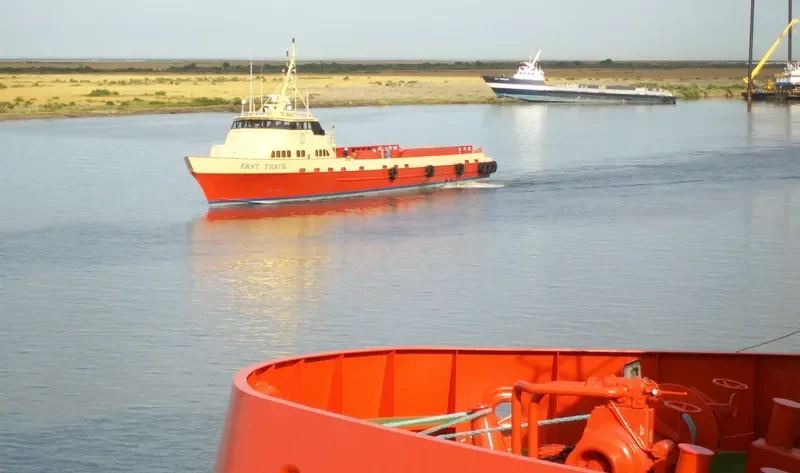 C HERO Offshore Vessel IMO 9271705 photo 3