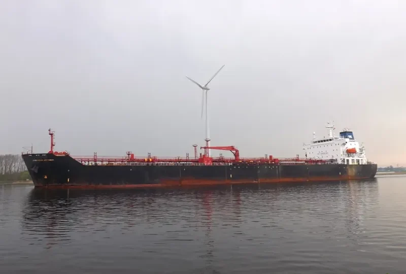 ST NENNE Tanker IMO 9271834 photo 7