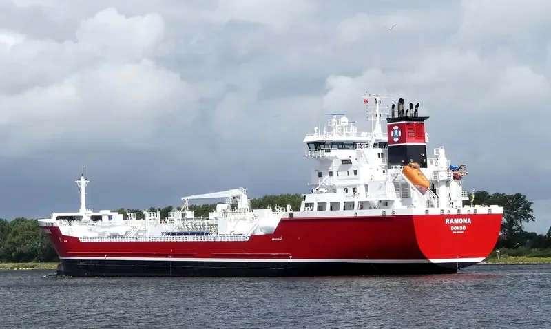 RAMONA Tanker IMO 9271896 photo 6