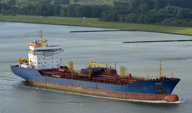 MOYRA Tanker IMO 9271999 photo 2