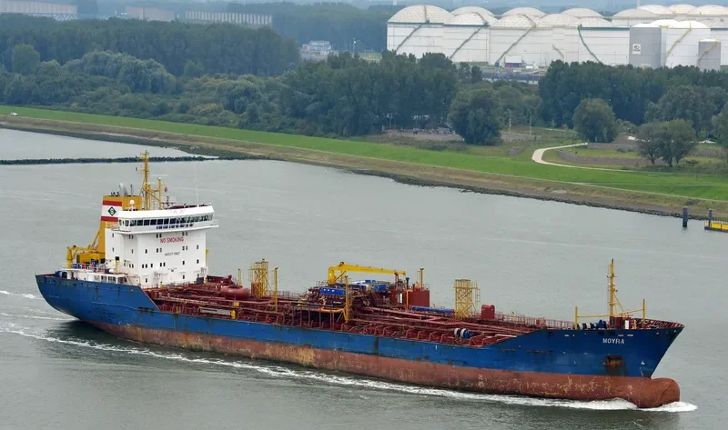 MOYRA Tanker IMO 9271999 photo 5